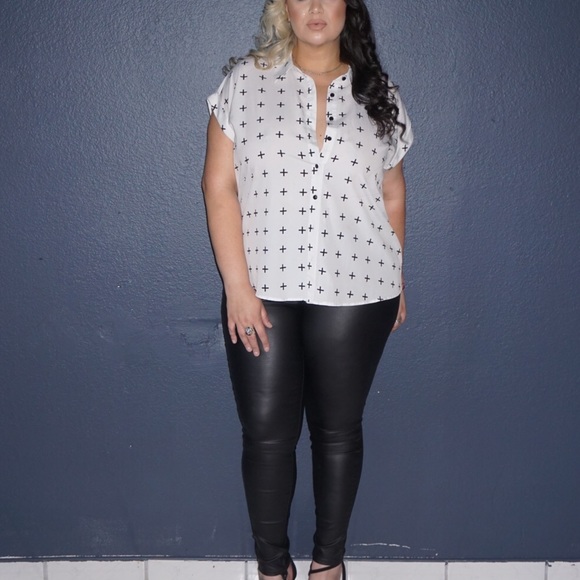 Forever21 Plus /white cross button up top - Picture 3 of 3